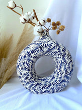 Cargar imagen en el visor de la galería, Florero Dona