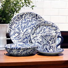 Cargar imagen en el visor de la galería, Vajilla plumeado azul