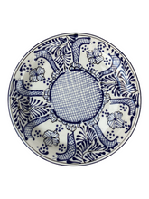 Cargar imagen en el visor de la galería, Plato entremes azul con blanco