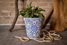Cargar imagen en el visor de la galería, Maceta Lisa 24 cm Azul con Blanco